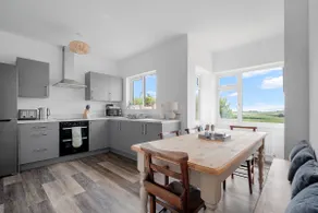 Bay View Luxury Stays - Southdown - Image 5