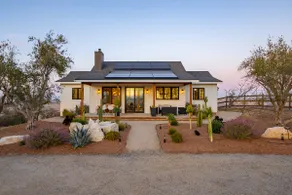 High Ridge Cottage - vineyard views and hot tub - Image 4