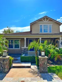 Stylish 4 Bed 3 Bath with Hot Tub & Home Office - Image 3