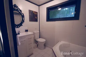 Etna Cottage - Mt Dandenong - Image 5