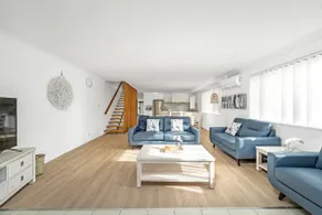 Husky 56 Beachfront Villa's - great location on the beach - Image 2