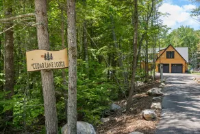 Cedar Lane Lodge - Luxury Lake House - Image 3