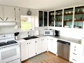 Waterview Property in High Bank - Image 3