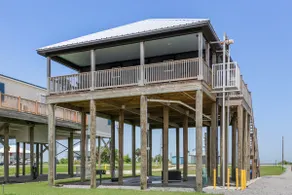 Beautiful Lake House - Private Pier & Dock - Image 5