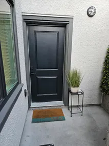 Cozy, bright 2 bedroom suite - Image 2