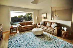 Open & Spacious - Red Rocks, Denver & Mountains - Image 2