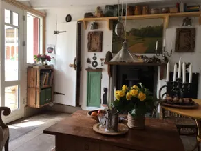 Ecological house on a picturesque farm - Image 5