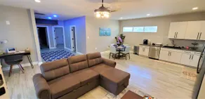 La Casita A-2BR-Full Kitchen Near Cedar Creek Lake - Image 3