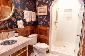 Stay in Decadence | One-of-a-Kind Flat on Broadway - Image 5