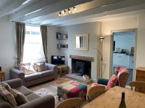Charming, spacious cottage with stunning views of Staithes and the harbour - Image 2
