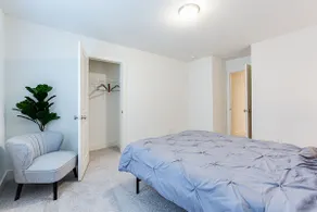 Spacious 3BR Home | Parking for Up to 5 Cars - Image 5