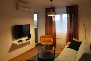 One bedroom & garage parking - Image 2