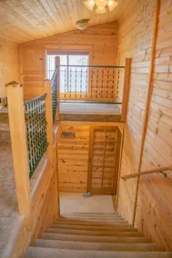 Beach front cabin on lake Poinsett with hot tub! - Image 4