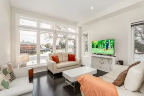 Large Luxury Villa with Swim Spa! Near downtown! - Image 5
