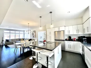 Large Luxury Villa with Swim Spa! Near downtown! - Image 3