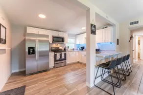 3/1 house conveniently located in central Florida! - Image 3