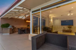 Views on Prospect - centrally located - Image 3