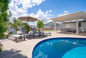 TEMPE - Pool, Hot Tub, Putting Green, & Fire Pit - Image 4