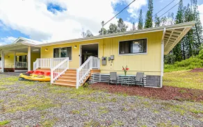 Three-bedroom Hawaiiana. Visit Volcanoe & more! - Image 3