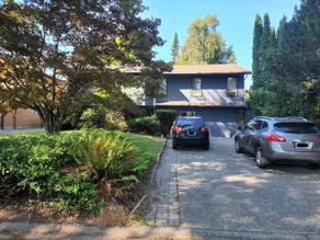 New 2-bedroom suite in a quiet neighborhood - Image 5