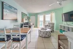 Contemporary Cottage Condo Plush Ocean Front King - Image 5