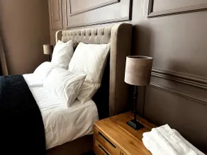 Central Design Apartment - Image 5