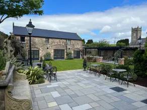 Luxurious Converted Old Victorian Bank Building - Image 2