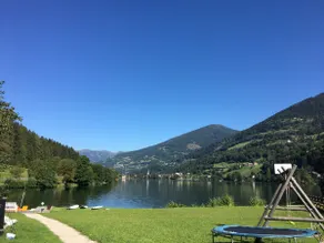Barrier-free bungalow right on lake B2 (2-6p) - Image 3