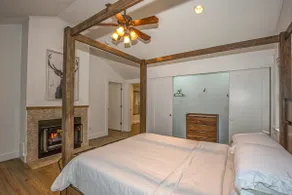 3-bedroom Berkshire bungalow on 2.5 peaceful acres - Image 5