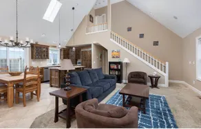 Blissful 3BR home steps to the beach, pet friendly - Image 4