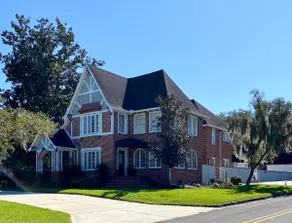 Private, Beautiful apartment in historic district 1/1 - Image 2