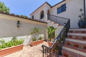 3 Bedroom Ocean Villa - Image 2