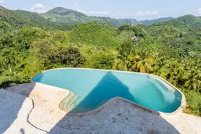 Celestial panoramic Hilltop Villa, infinity pool - Image 3