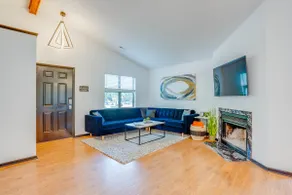 Spacious 3 bed, 2 full bath ranch close to the Zoo - Image 4