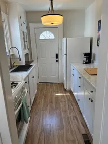 Warren 1 Bedroom Unit near Xavier Downtown - Image 5