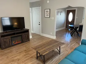 Warren 1 Bedroom Unit near Xavier Downtown - Image 2