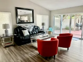 Open floor plan w/private pool! 2mi to Stadium/Shopping/Food - Image 2