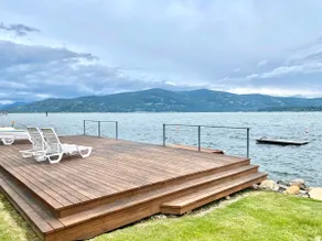 Townhouse in Private Lakeside Community With Pool - Image 2