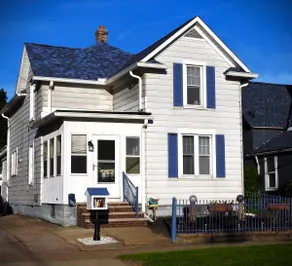 The Blue Fence bnb - Image 2