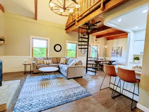 Maple Grove Retreat House - Image 5