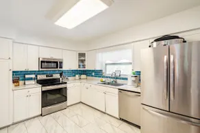 Backyard Oasis, Htd Pool/Hot Tub, Beaches, No Fees - Image 3