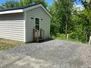 Cedar Creek! Privacy, quick walk to the beach - Image 2