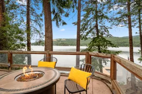 Beautiful Liberty Lake Waterfront House - Image 4