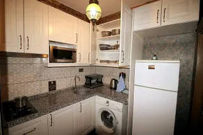Comfort & Style 2BR Family Flat near Sultanahmet - Image 5