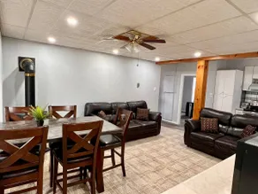 Duplexes Basic 3 bedroom in Trenton 3 parking - Image 5