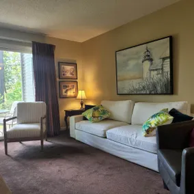 1 bedroom 2 bath condo overlooking Grand Traverse Bay and Acme Creek - Image 2