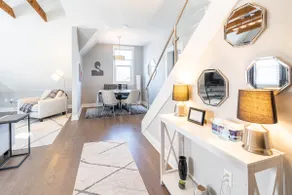 Spacious + Modern Downtown 2 Bedroom (Unit #2) - Image 5