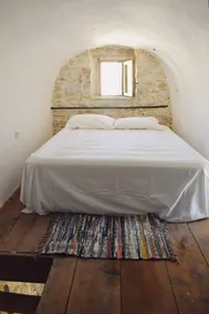 Yi artistry 1-bedroom medieval holiday house - Image 2