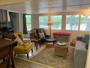 3 Bedroom House on Private Scenic Lake Mable - Image 4