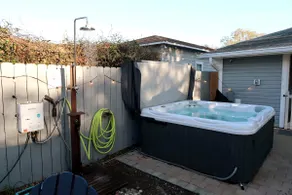 Downtown 3BR Gem - Hot Tub - Covered Parking - Fenced Yard - Image 5
